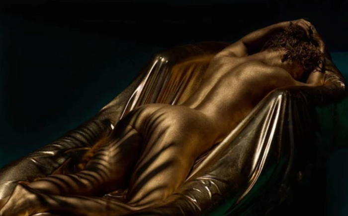 Behind the scene of the newest Boudoir Photography trend in Beverly Hills